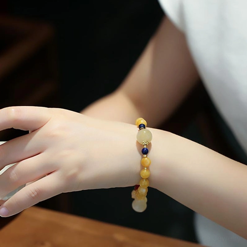 Minimalist Golden Jade Small Bead Bracelet with Stone Pendant - Delicate Wrist Wear