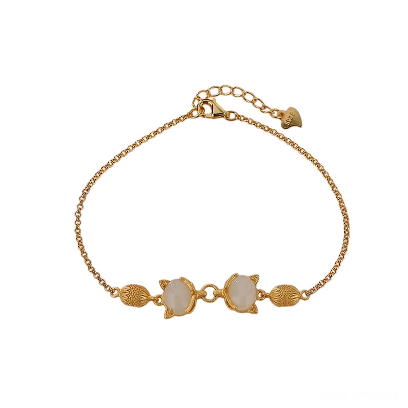 Hetian jade fox bracelet size guide showing adjustable 14-19cm wrist fit with extension